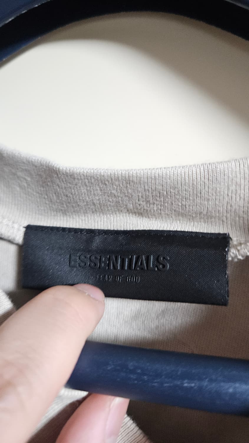 피어오브갓 에센셜 브이넥 반팔티셔츠 상품이미지3