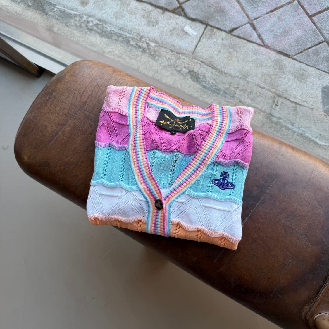 비비안 웨스트우드 베아 레인보우 가디건 상품이미지1