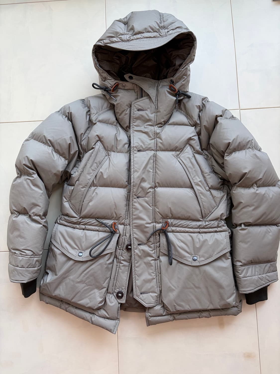 23fw 이스트로그 유틸리티 카라코람 다운점퍼 L(105) 상품이미지2