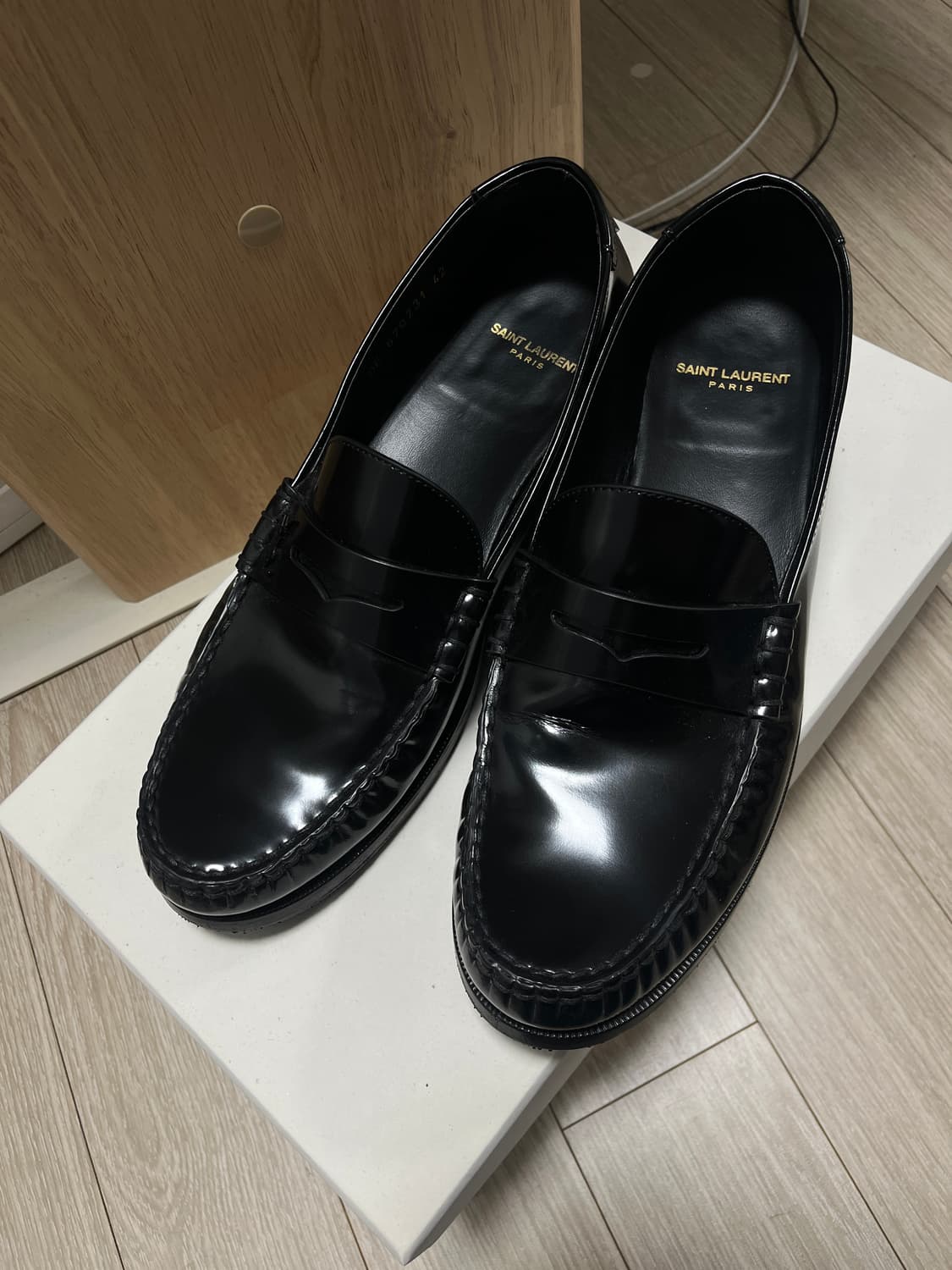 생로랑 모노그램 페니로퍼 42 상품이미지4