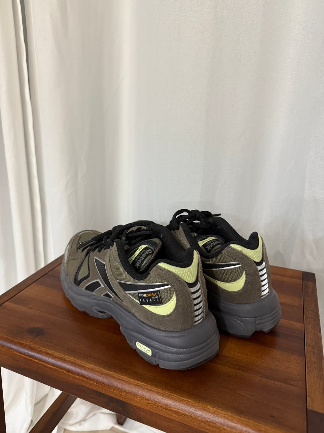 리복 프리미어 로드 플러스 VI 코듀라 245 상품이미지3