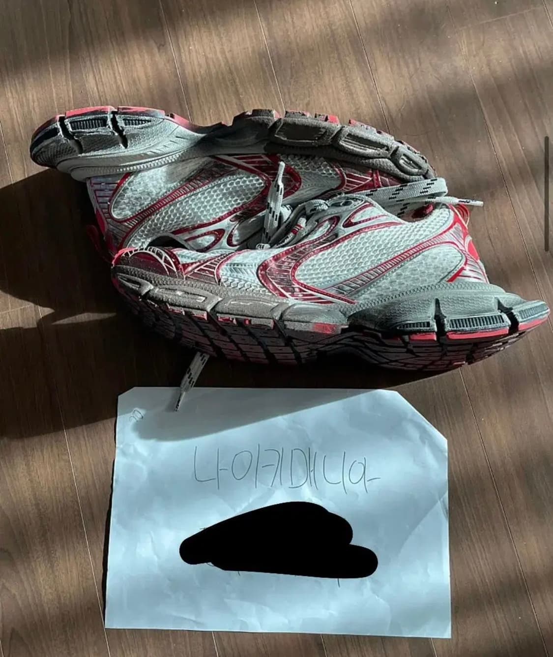 발렌시아가 3xl 레드 원아웃(44) 상품이미지3