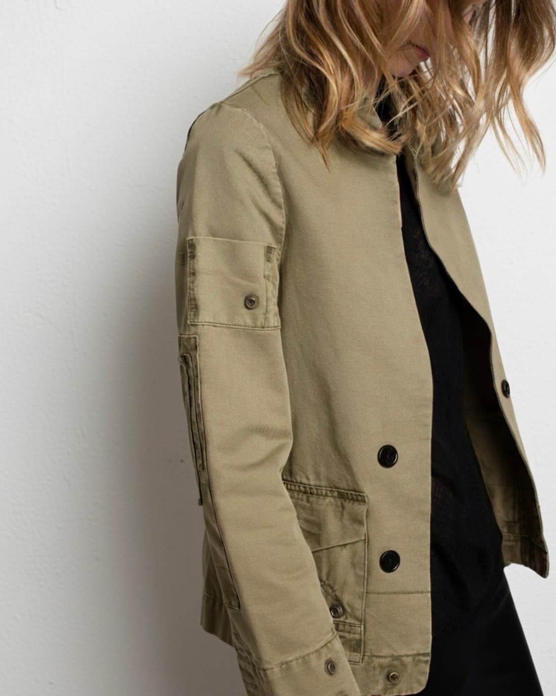 쟈딕앤볼테르 카키색 미리터리 스타일 여성 자켓 상품이미지1