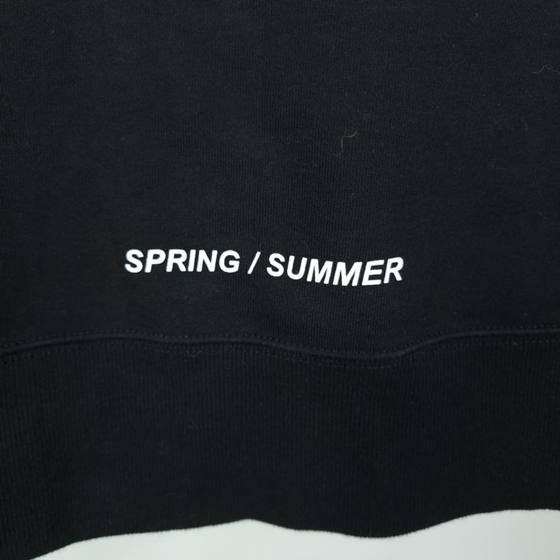 [앤더슨벨] 그래픽 프린팅 후드티 블랙 M18747 상품이미지7