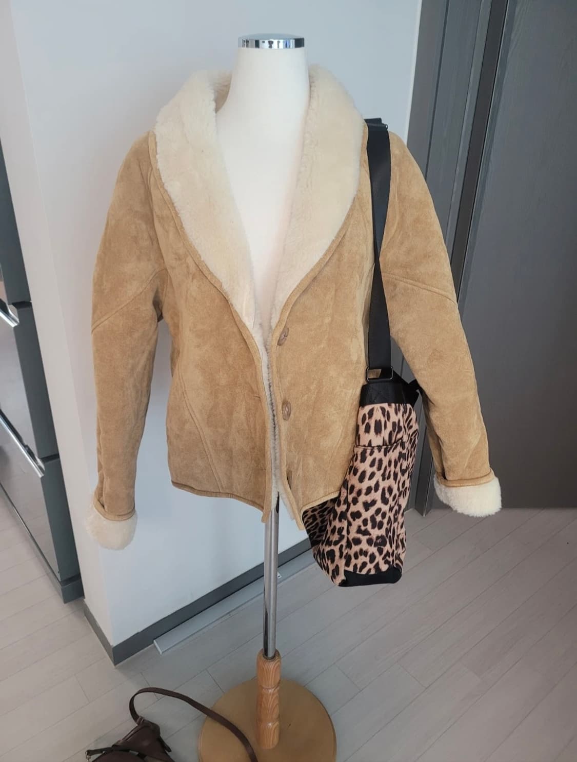 Le 시그니처 시어링 무스탕자켓 상품이미지6