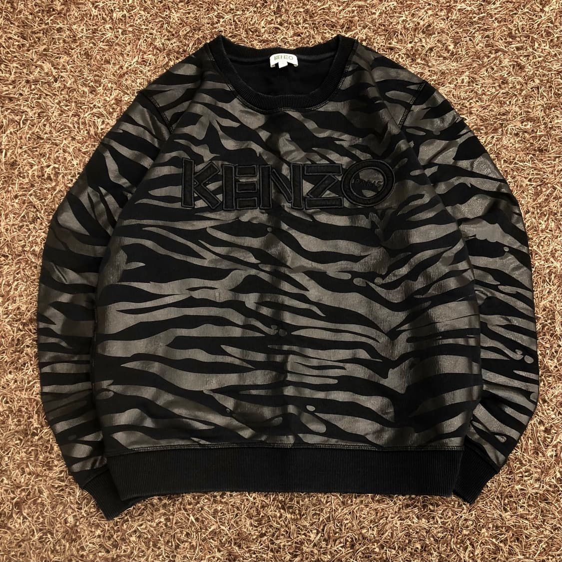 겐조 지브라 엠보로고 맨투맨 스웻셔츠 상품이미지1