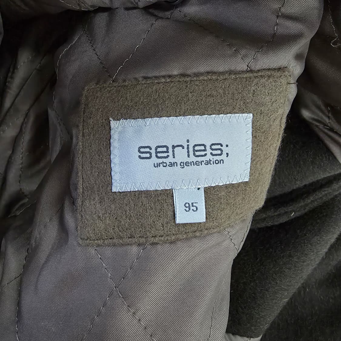 [95] 시리즈 블랙 싱글 울 코트 0129J1 상품이미지3