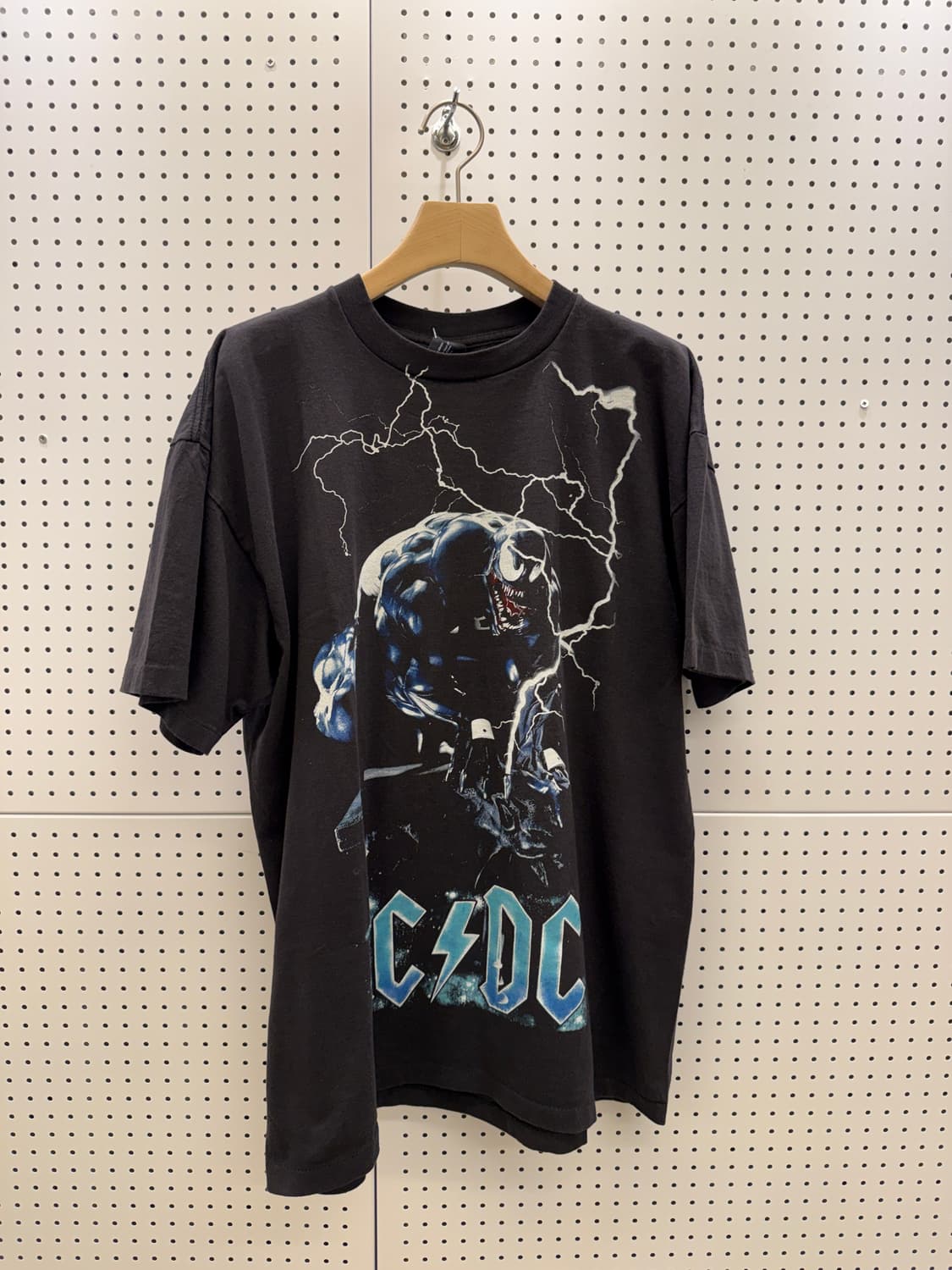 빈티지 베놈 ACDC 프린팅 반팔 티셔츠 U1399 상품이미지2