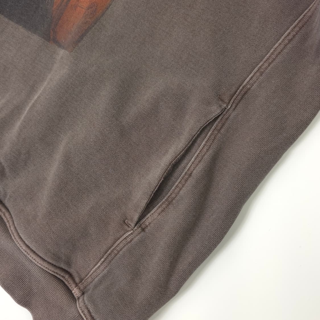 더써든랩x넌리액트 넌프린팅 피그먼트 맨투맨 차콜브라운 (46) 상품이미지4