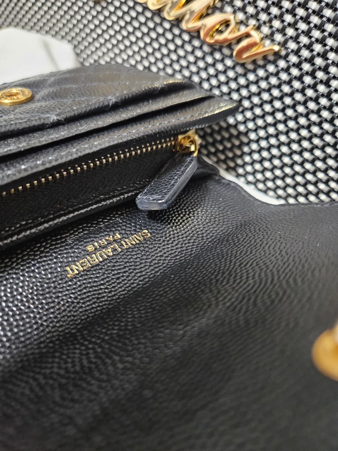 입생로랑 마틀라세 반지갑 금장 블랙 상품이미지3