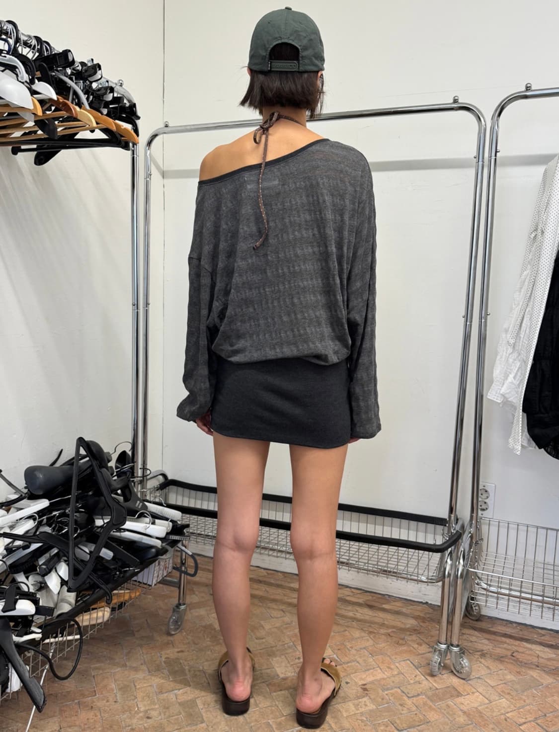 Seo 에스이오 RIBBED HEM OFF-SHOULDER TOP로우클래 상품이미지6