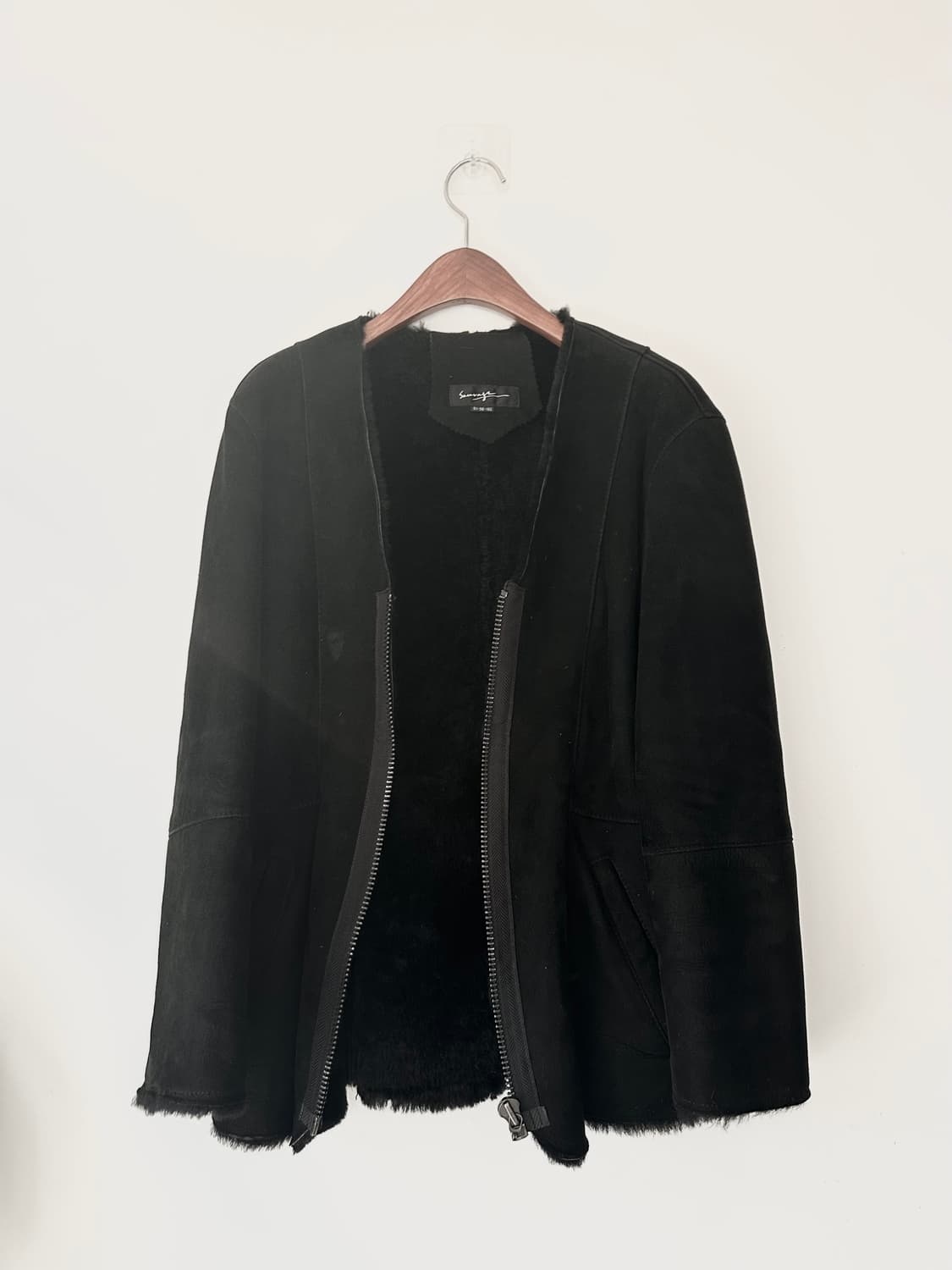 블랙 양가죽 무스탕 지퍼 자켓 상품이미지2