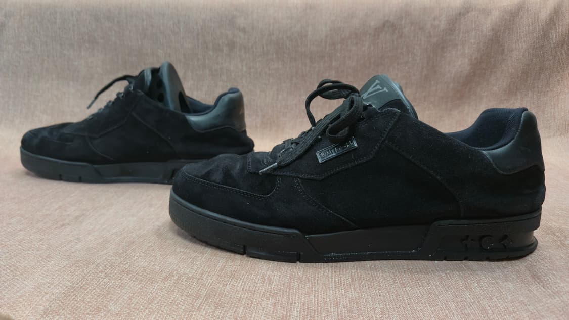 루이비통 정품 285mm-  블랙 스웨이드 스니커즈 9 2/1 상품이미지4