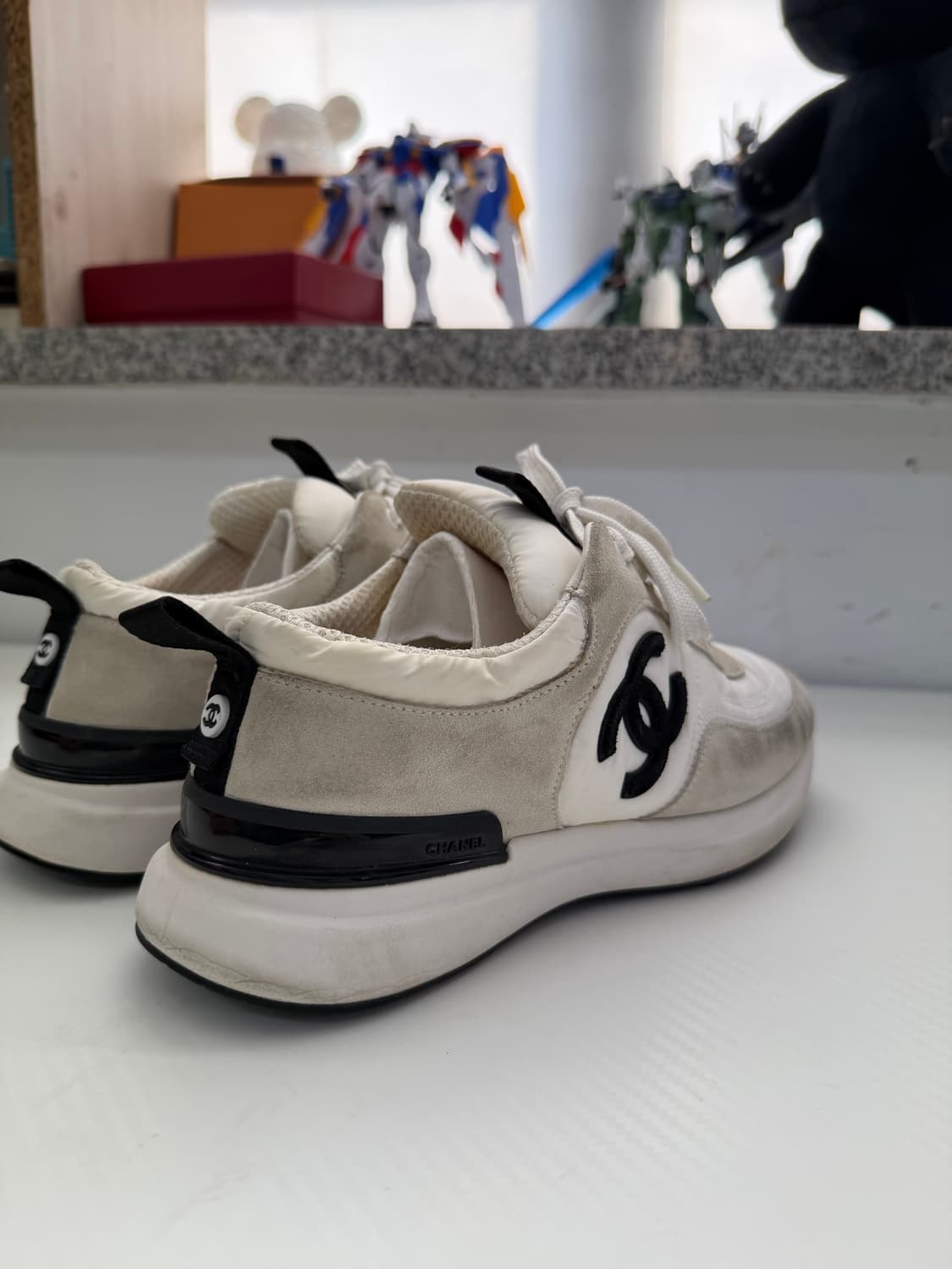 정품) 샤넬 웨이브 스웨이드 카프스킨 나일론 스니커즈 36 상품이미지4