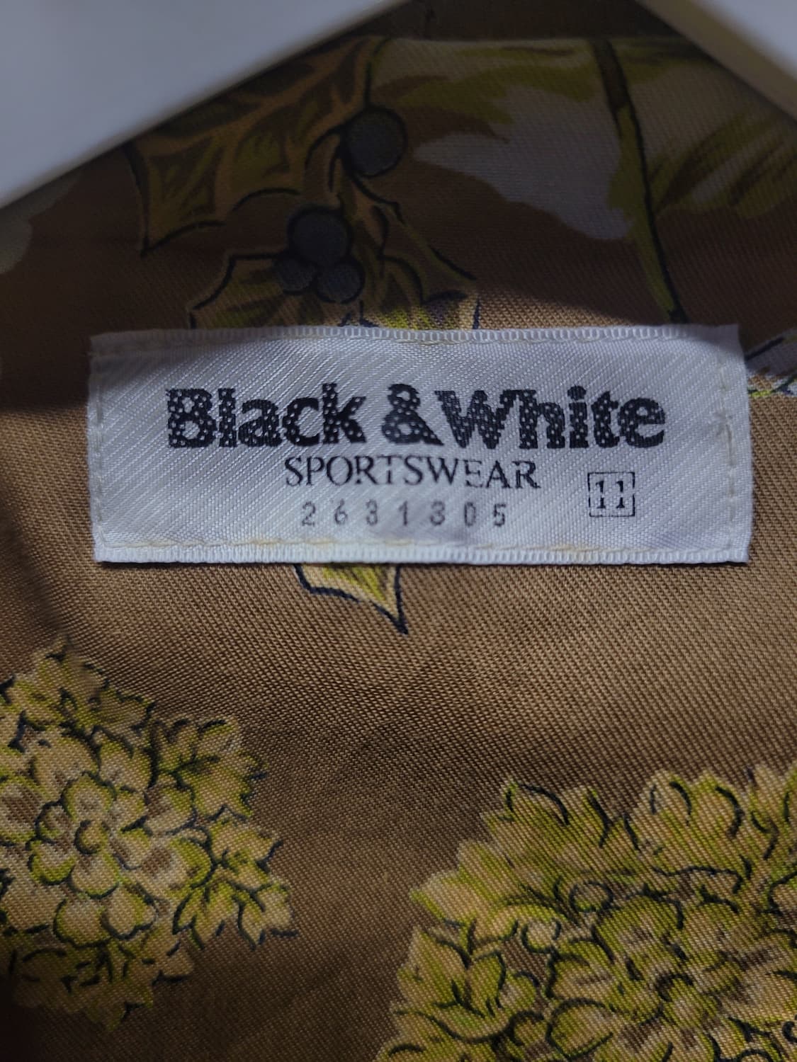 BLACK AND WHITE 블랙앤화이트 빈티지 코듀로이 떡볶이 숏자켓 상품이미지5