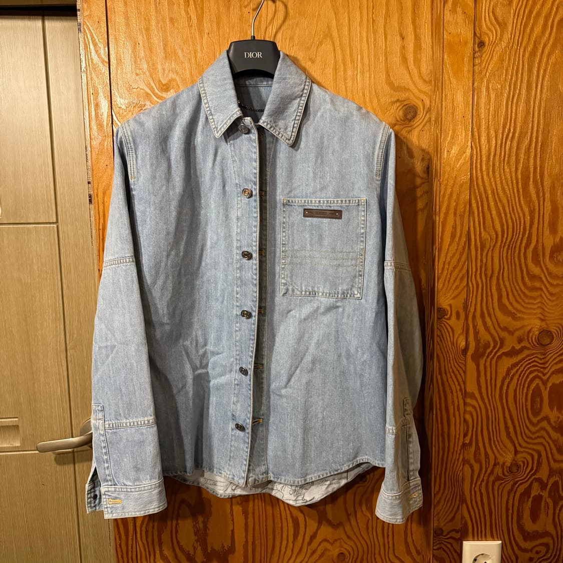 벨루티 24 S/S 데님(청) 셔츠 자켓 판매 합니다. 상품이미지2