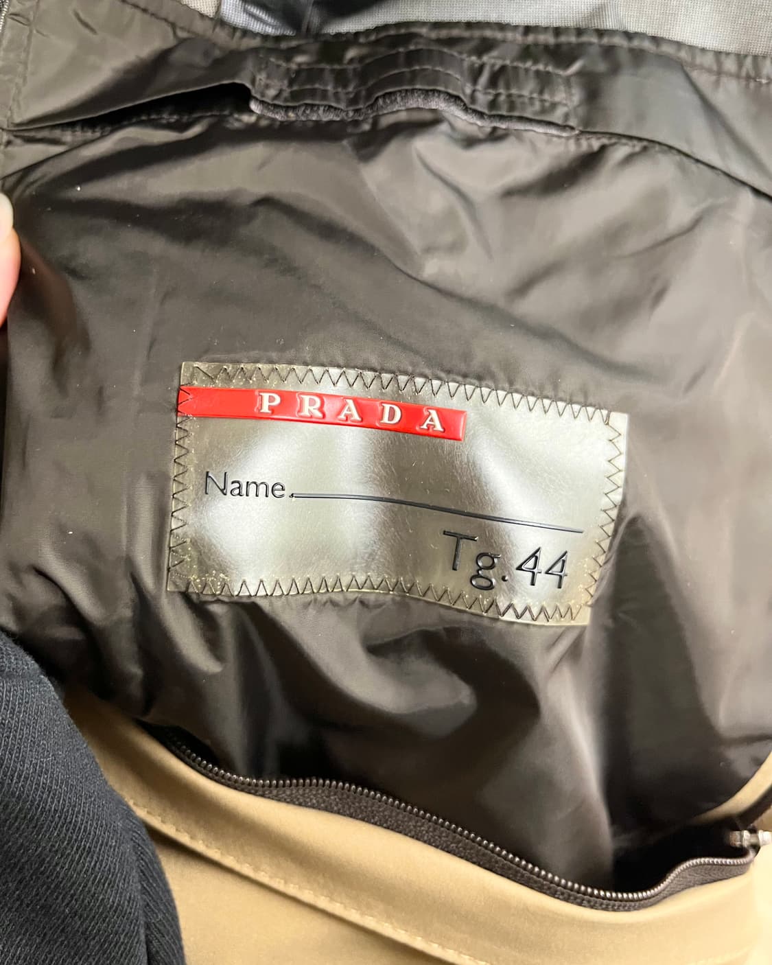 프라다 카멜 테크니컬 트렌치 코트 상품이미지7