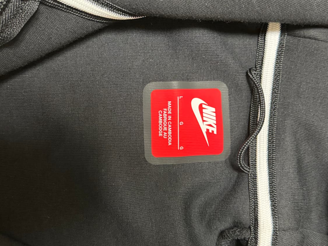 나이키 테크팩 검정 L 상품이미지2