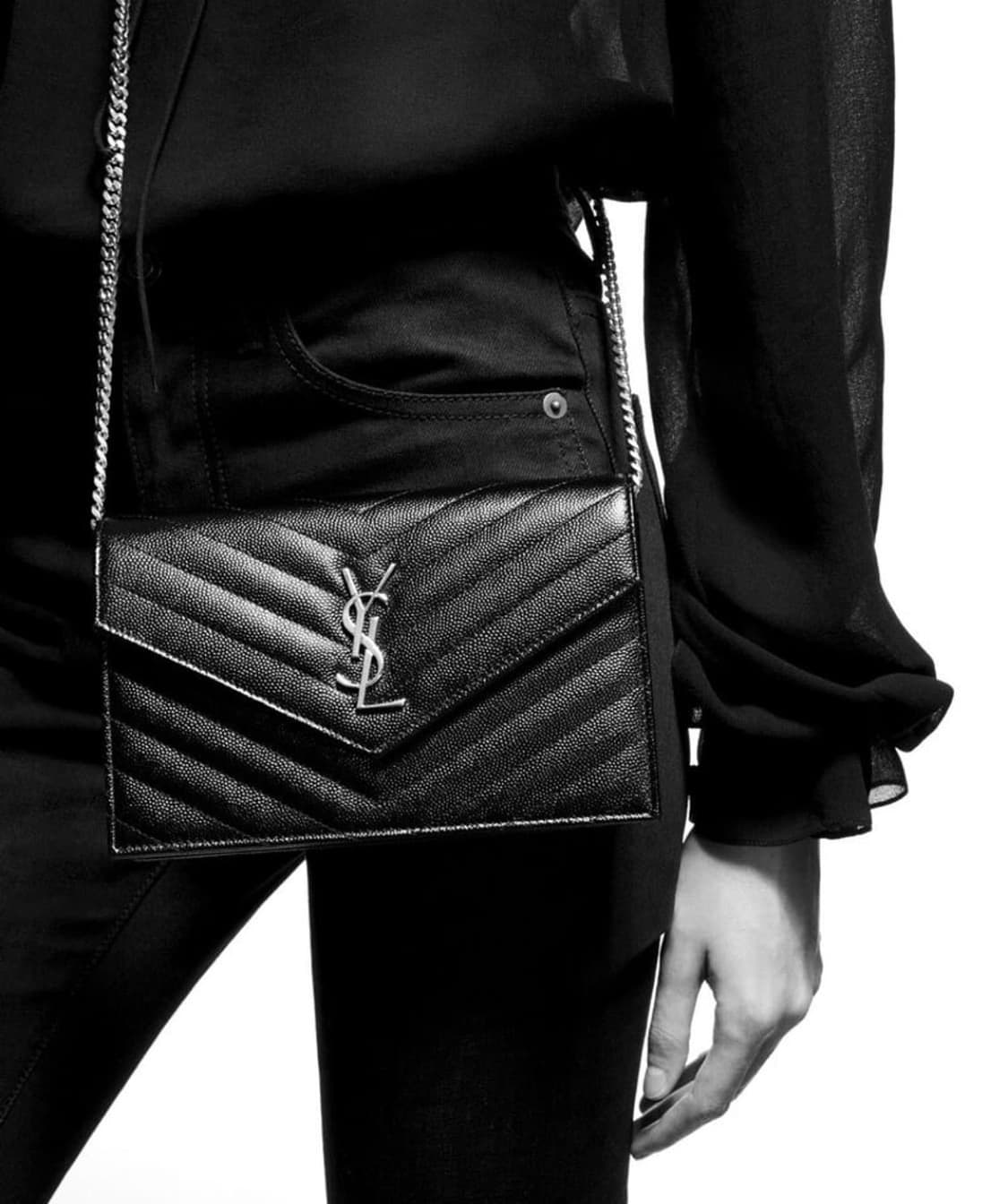 입생로랑 엔벨로프 은장 체인백  상품이미지2