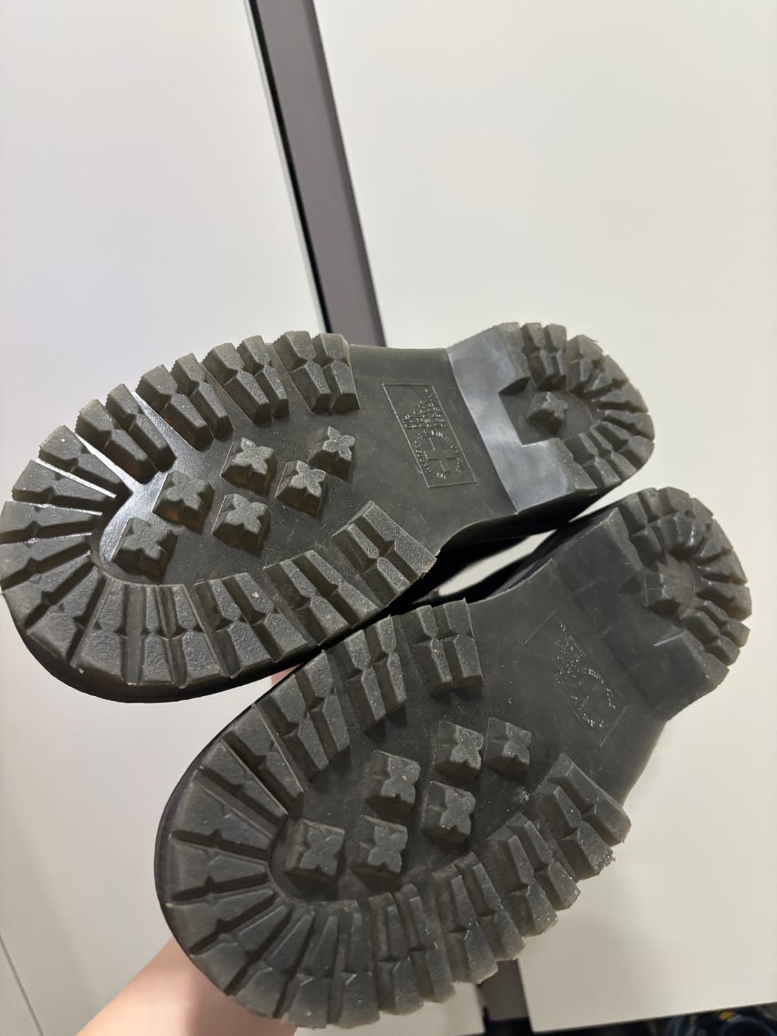 닥터마틴 쿼드 230 상품이미지3