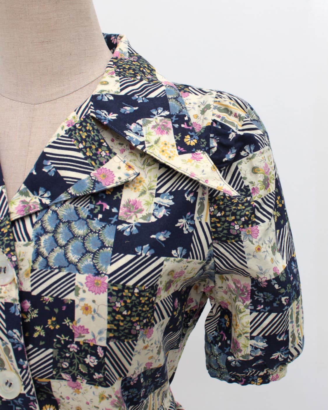 유럽 빈티지 프랑스 플라워 네이비 패치워크 스트랩 코튼 블라우스 상품이미지5