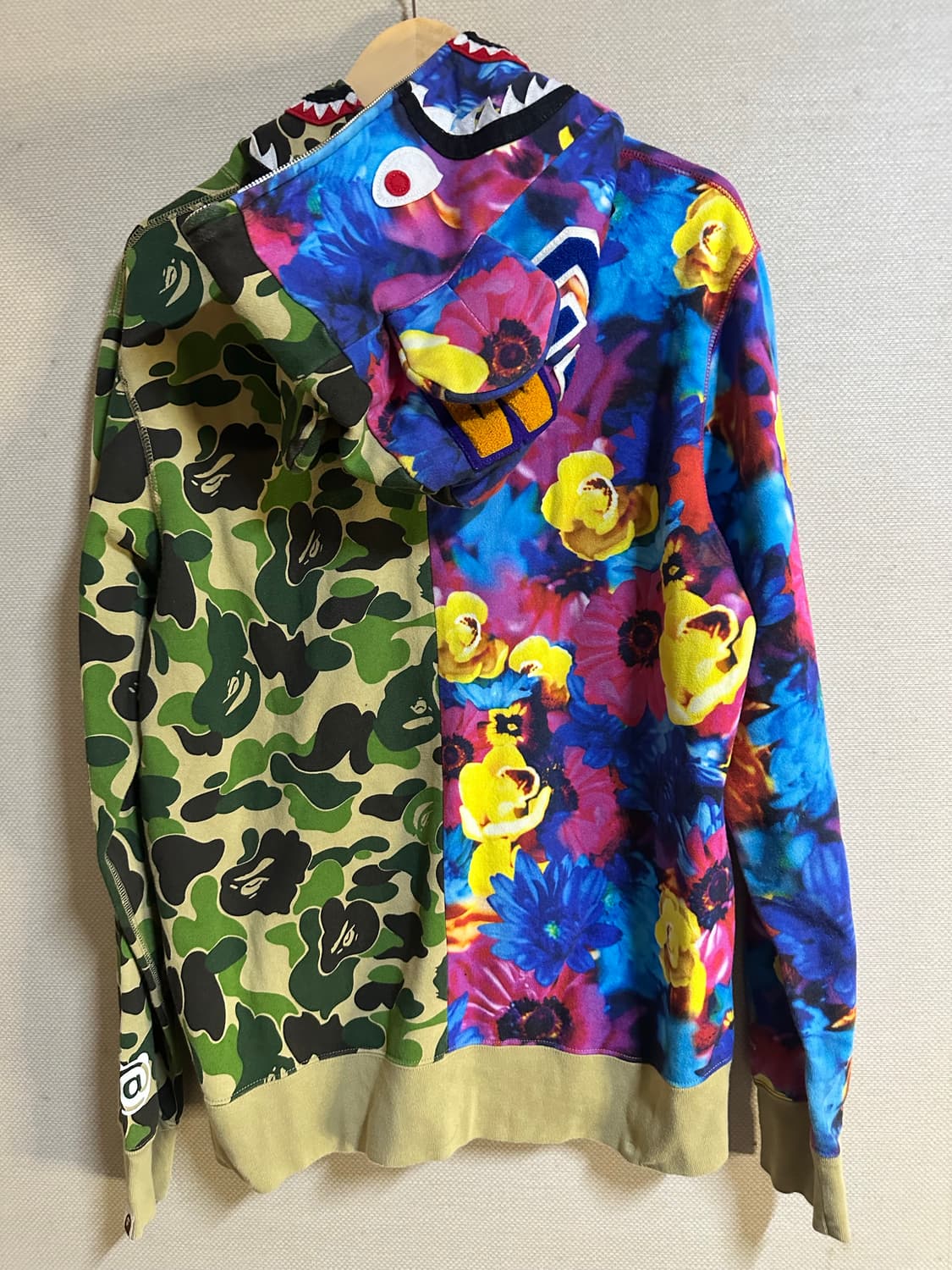 Bape x Mika Ninagawa Bear Shark ziphood 상품이미지2