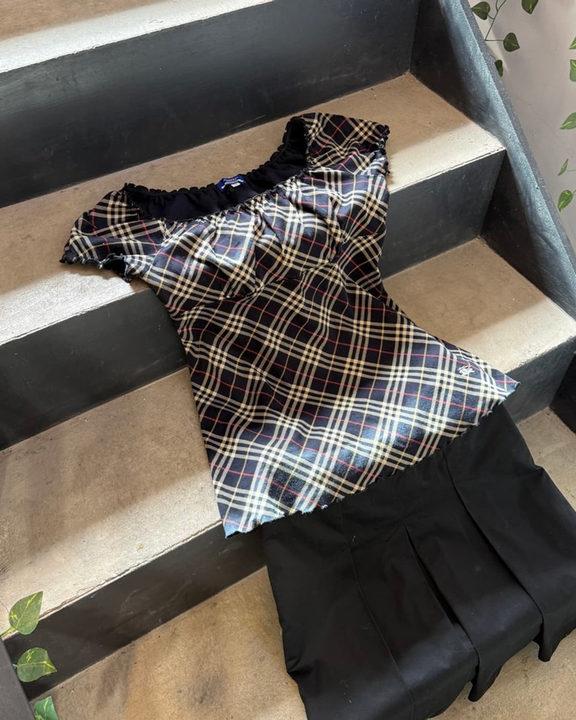 burberry blue label 다크네이비 체크 탑 상품이미지1