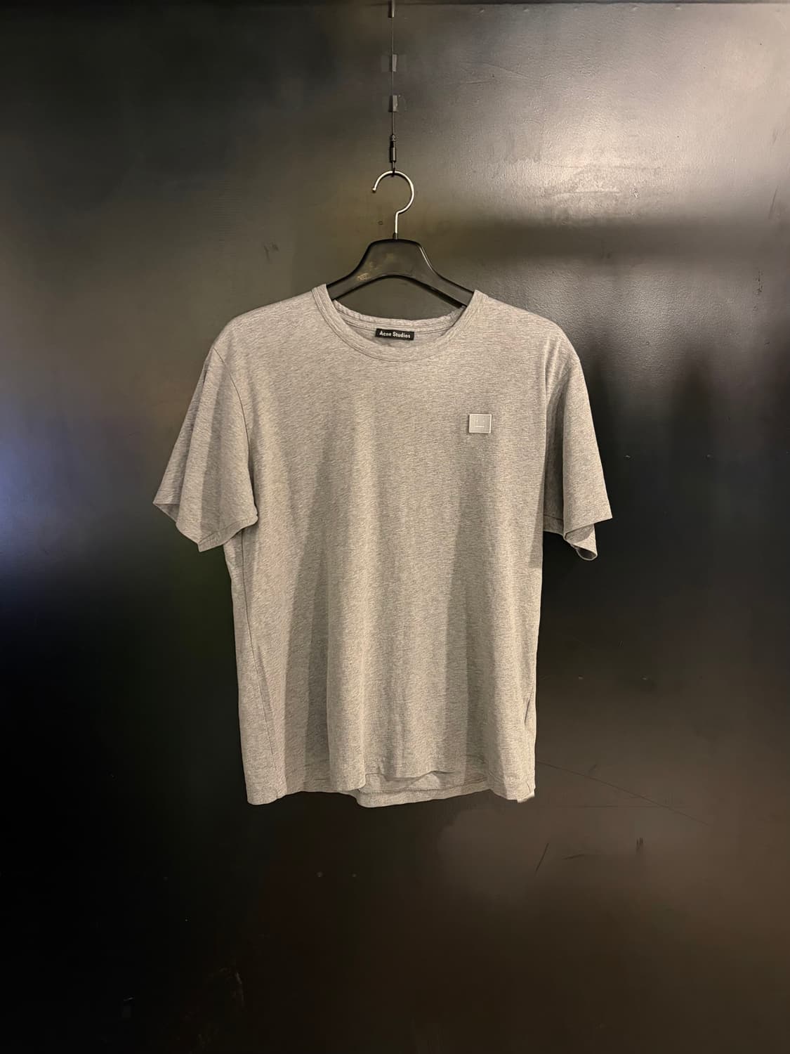 아크네 스튜디오 내쉬 페이스 그레이 반팔티 상품이미지1