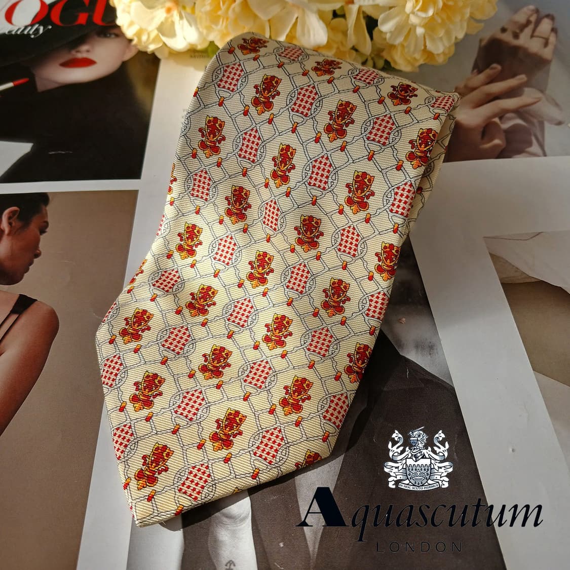 아쿠아스큐텀 실크 아이보리 패턴 넥타이 10cm A+등급 A19762
 상품이미지2