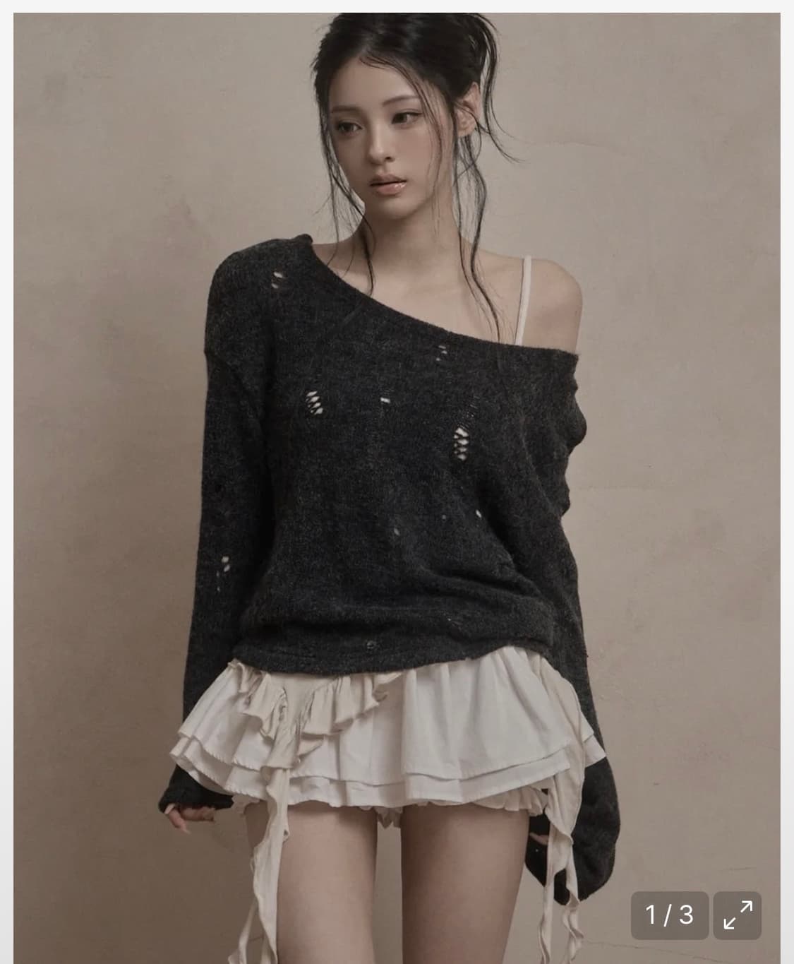 카키포인트 데미지 펀칭 니트(차콜) 상품이미지1