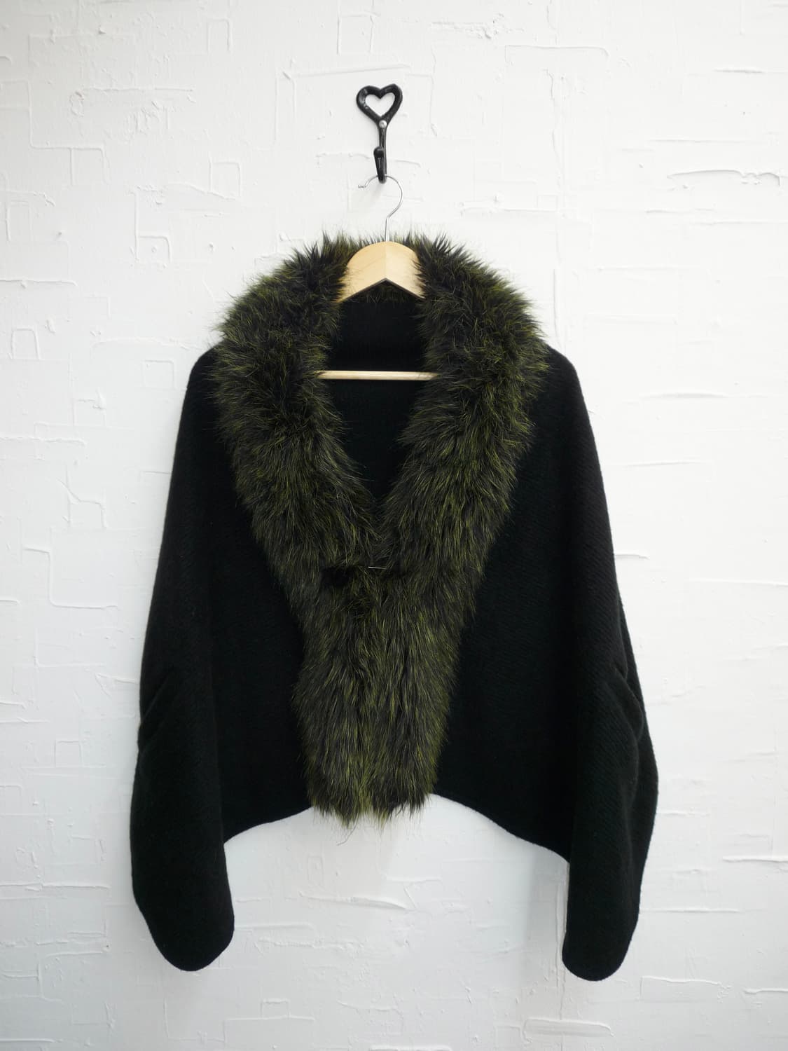 Khaki fur cape 상품이미지4