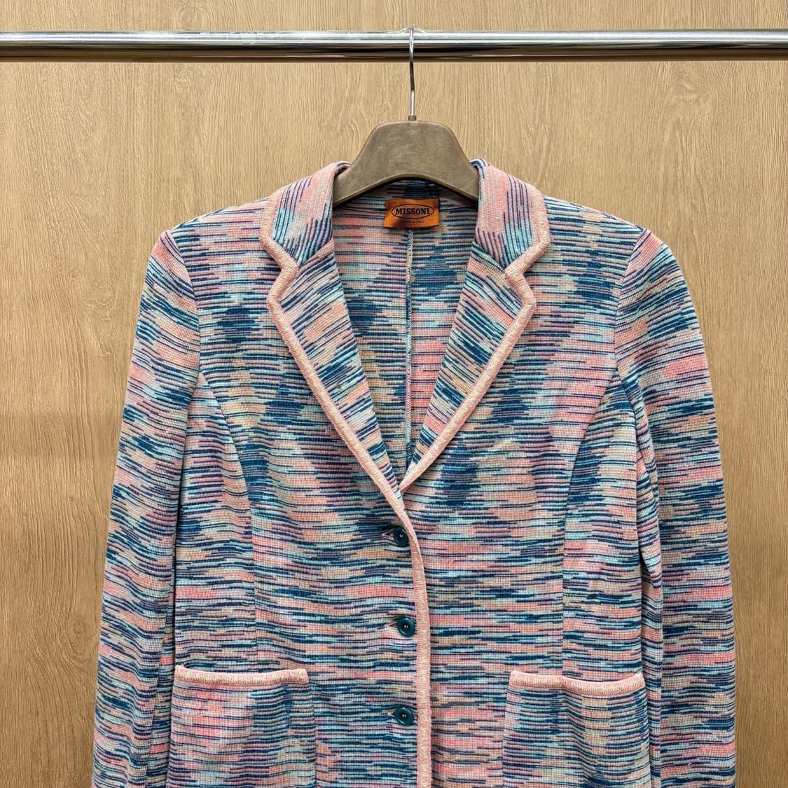 미쏘니 테일러드 자켓 핑크 파이핑 패치 포켓 디테일 핑크 상품이미지4