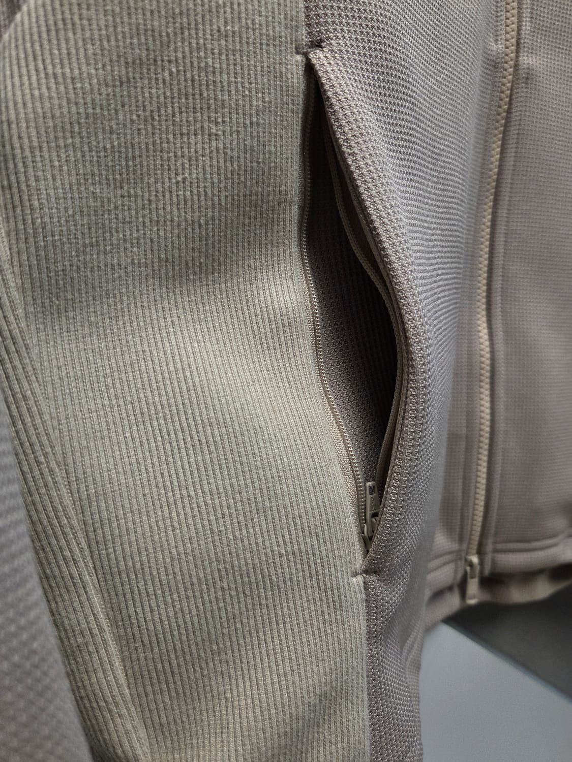 XLIM EP.4 HOODIE ZIPUP - BEIGE 2 상품이미지5