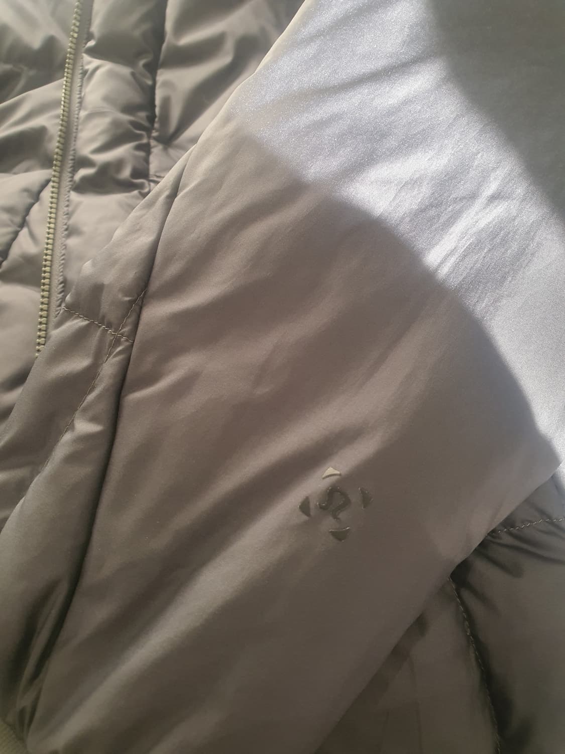 룰루레몬 리버시블 패딩  상품이미지5