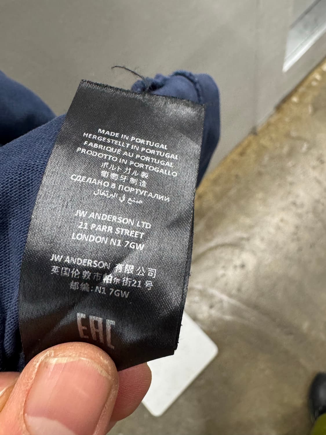 JW 앤더슨 네이비 반팔 티셔츠 XL 상품이미지6