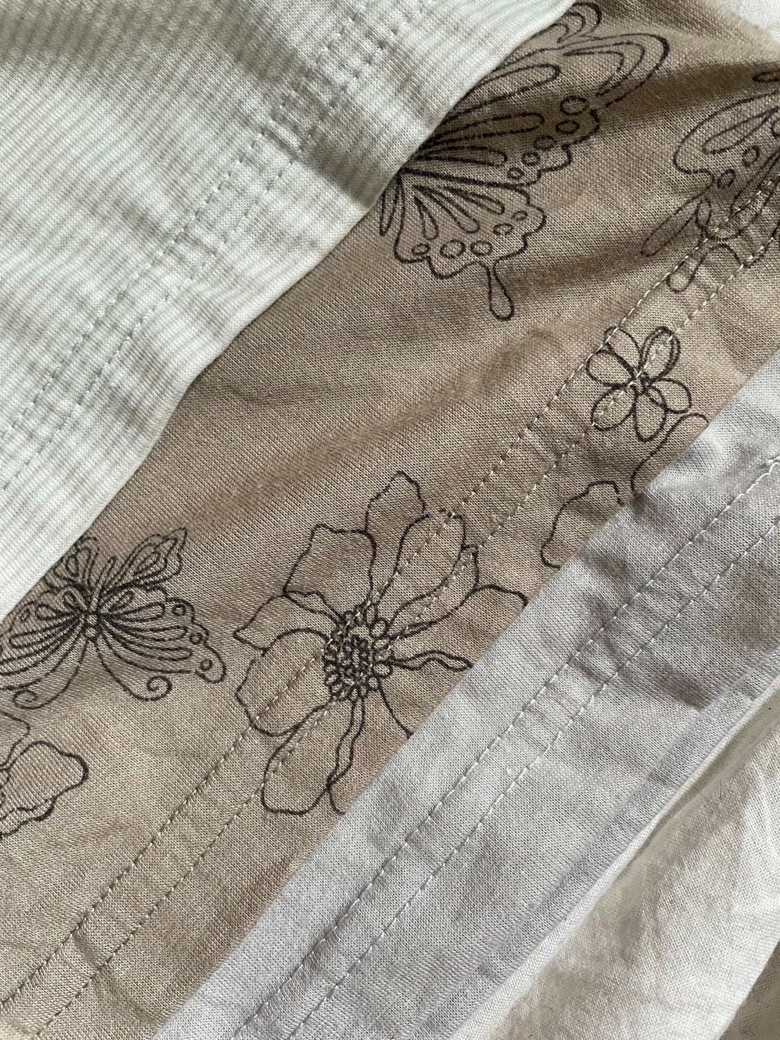 버터플라이 배색 레이어드 티  상품이미지4