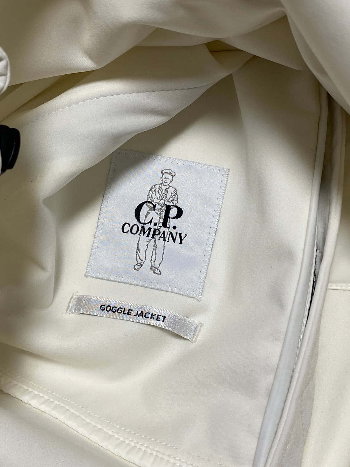 CP 컴퍼니 고글 바람막이 화이트 S 상품이미지5