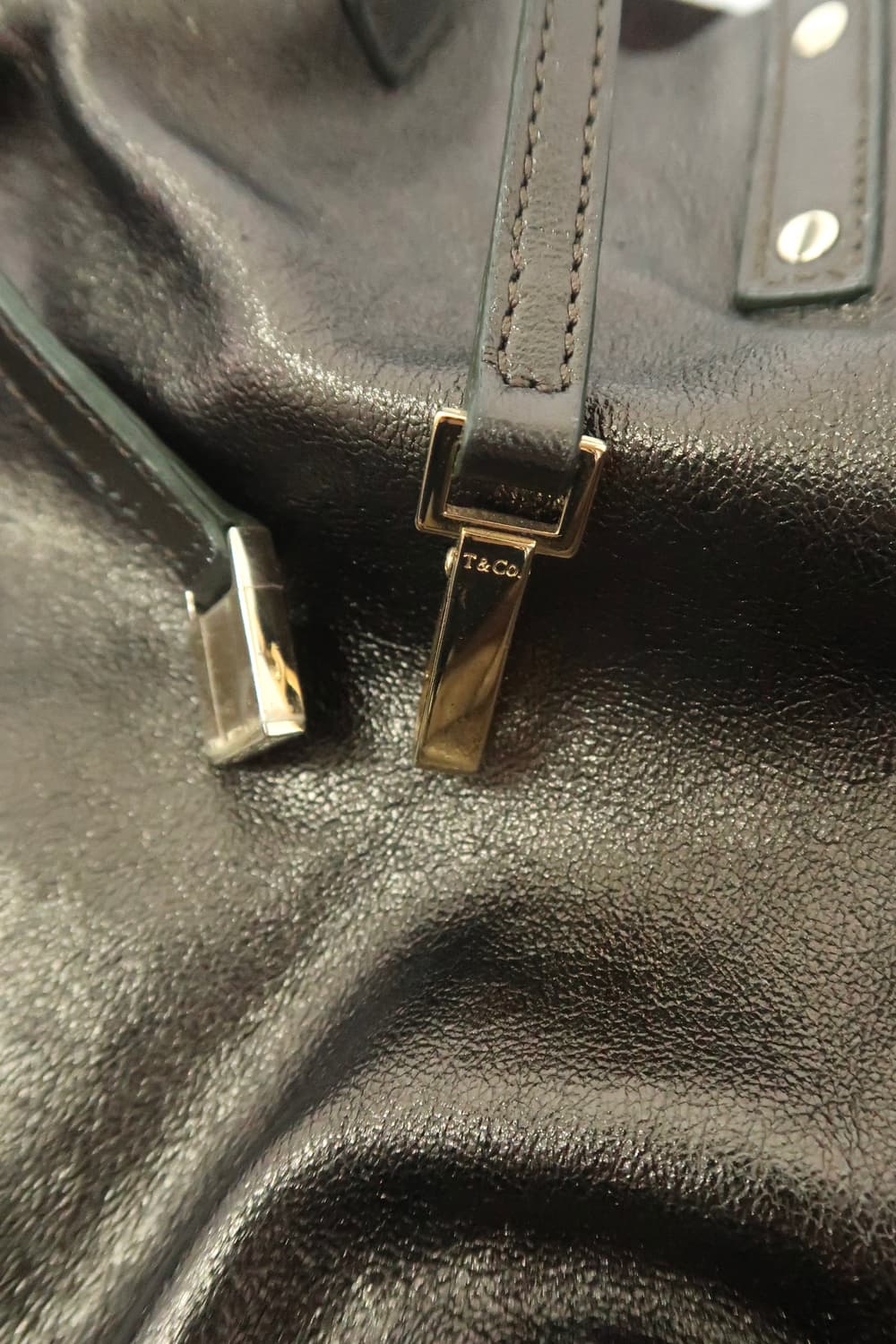 티파니앤코 메탈릭 브론즈 토트백 made in Italy 상품이미지6