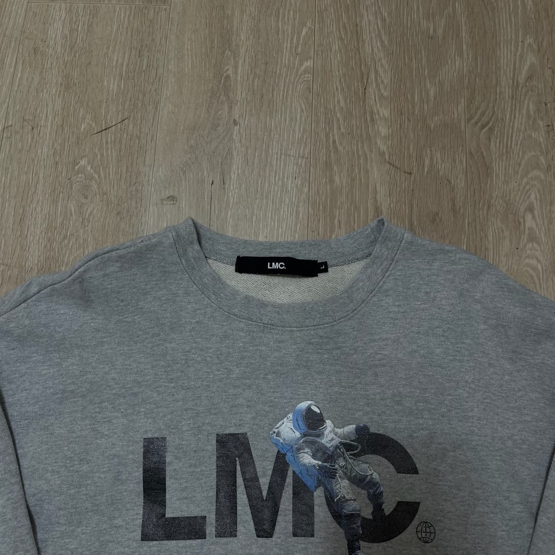 LMC 엘엠씨 빅로고 서클 백프린팅 맨투맨 티셔츠 [그레이] L/100 상품이미지2