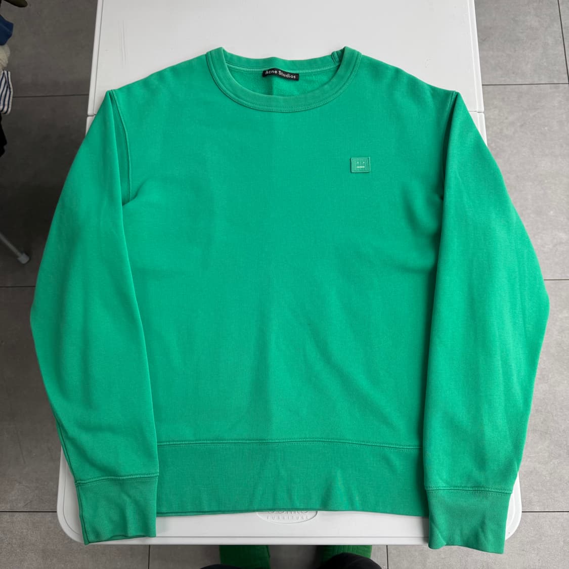 아크네스튜디오 맨투맨  상품이미지2