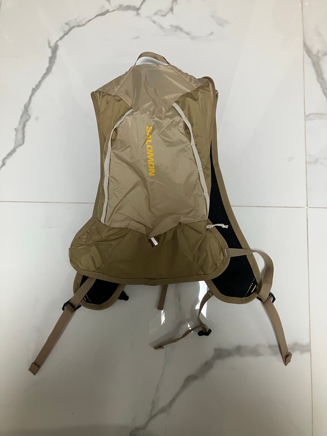 살로몬 트레일 러닝 베스트 백팩 크로스 4 미사용 새것 상품이미지4