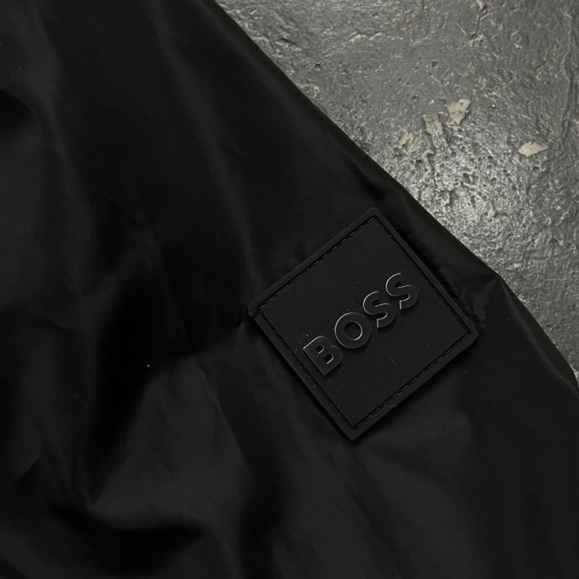 105 휴고보스 바람막이  상품이미지3