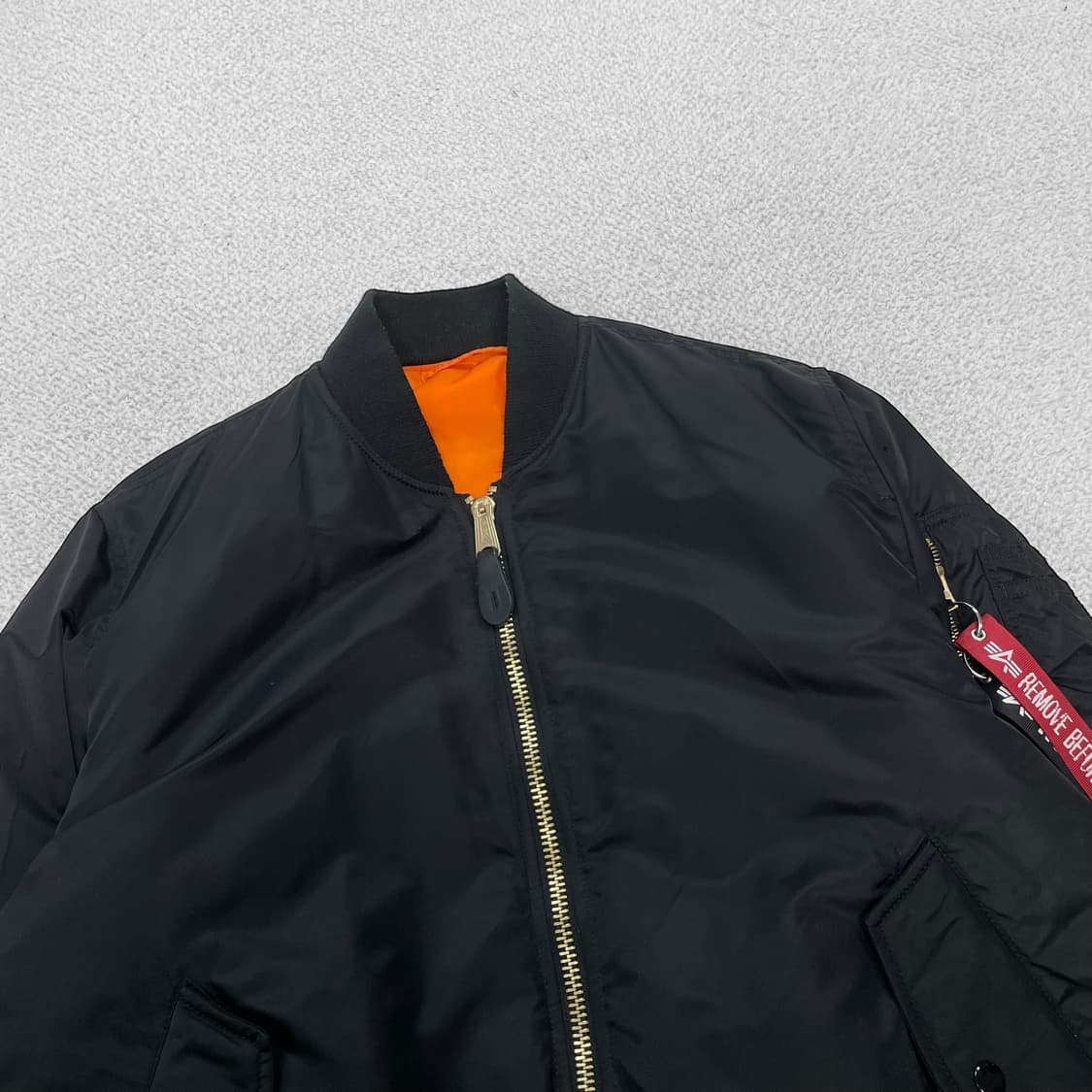 알파인더스트리 ma-1 플라이트 봄버 자켓 블랙 상품이미지2