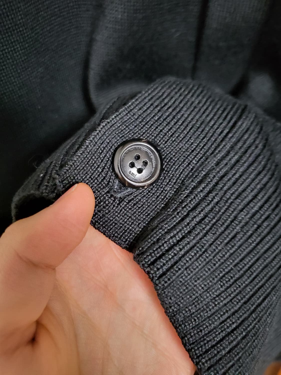 24SS 아미 울 니트 가디건 L 상품이미지4