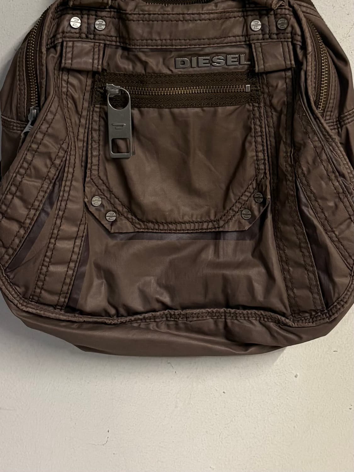 DIESEL multi pocket shoulder bag brown 상품이미지3