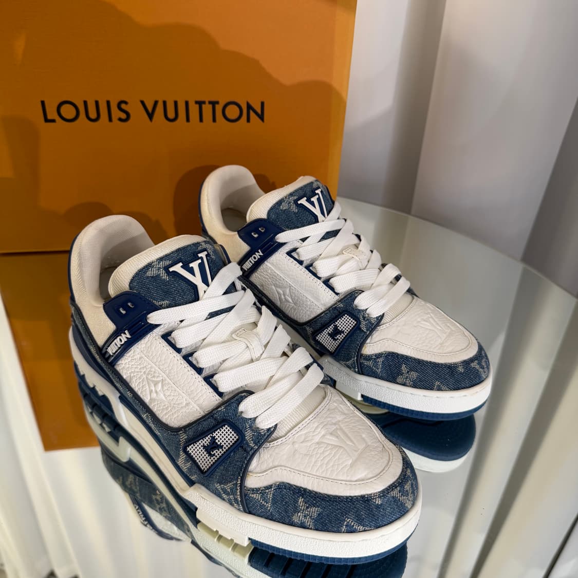 (6.5) 루이비통 모노그램 데님 트레이너 상품이미지2