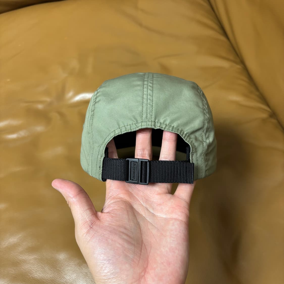 Supreme 슈프림 리버스 라벨 카키 캠프캡 모자 (Khaki) 상품이미지7