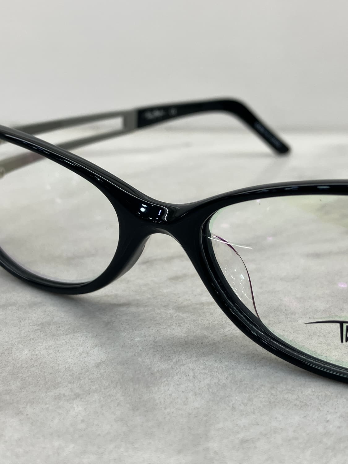 티에리 뮈글러 Thierry Mugler 블랙 실버렉 오벌 뿔테 안경 상품이미지5