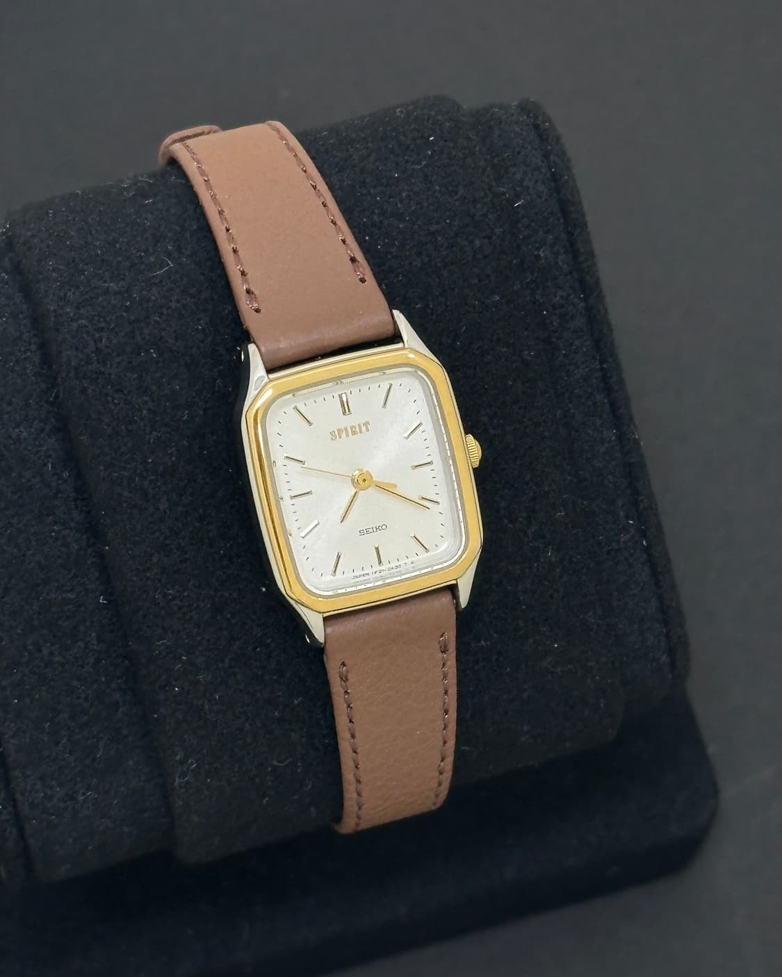 세이코 스피릿 쿼츠 시계 상품이미지1