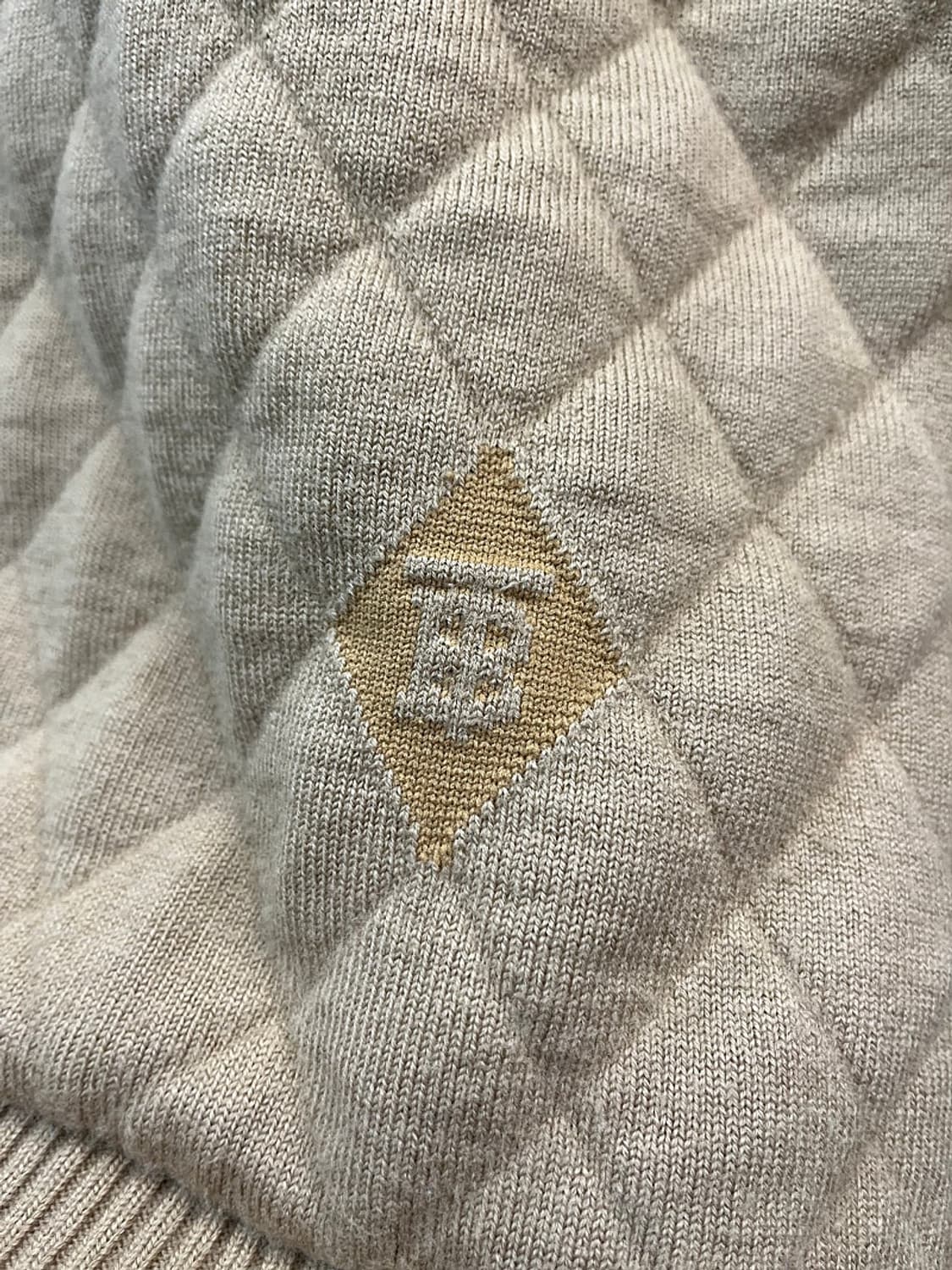 여) 버버리 신형 오버 퀼팅니트 상품이미지3